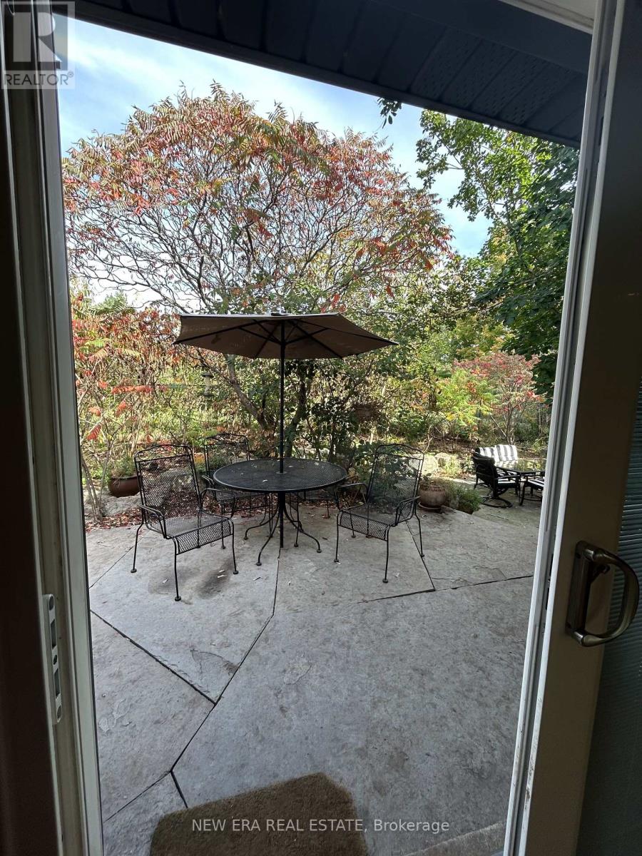 14227 Trafalgar Road, Halton Hills (Rural Halton Hills), Ontario  L7G 4S4 - Photo 32 - W12448835