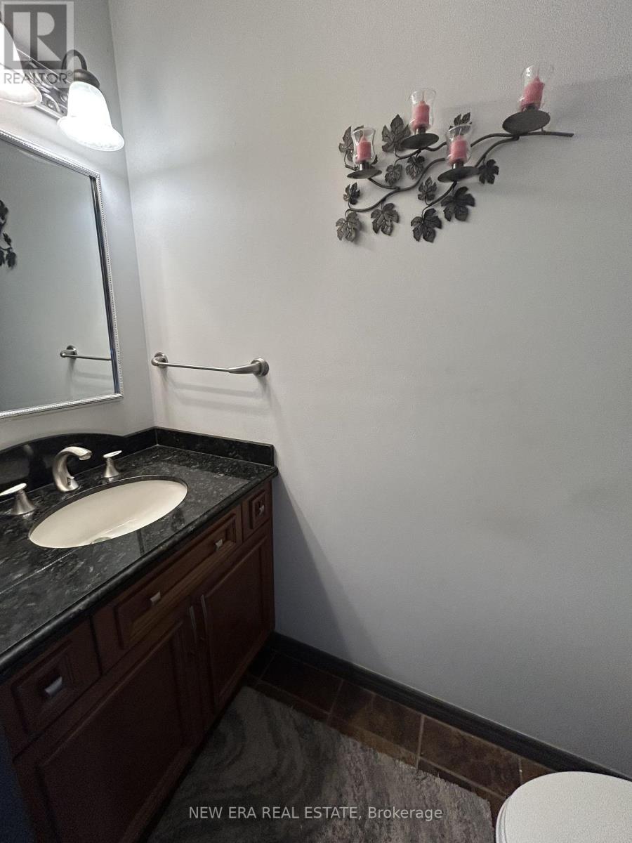 14227 Trafalgar Road, Halton Hills (Rural Halton Hills), Ontario  L7G 4S4 - Photo 38 - W12448835