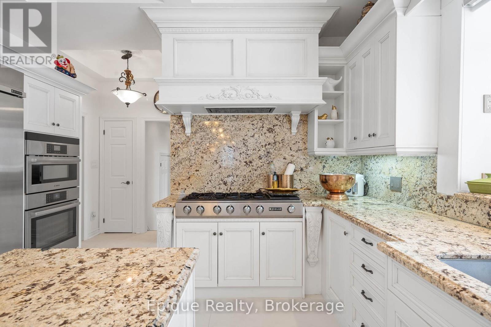 71 Mae Court, Milton (Campbellville), Ontario  L0P 1B0 - Photo 13 - W12450333