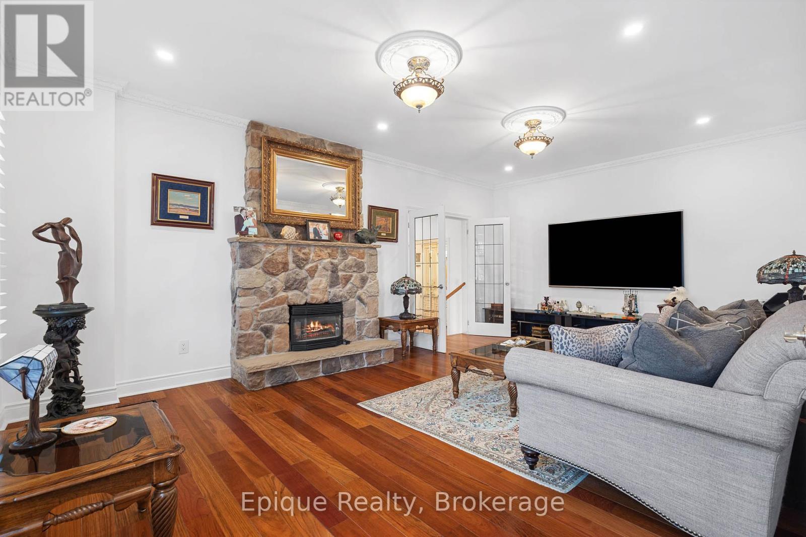 71 Mae Court, Milton (Campbellville), Ontario  L0P 1B0 - Photo 22 - W12450333