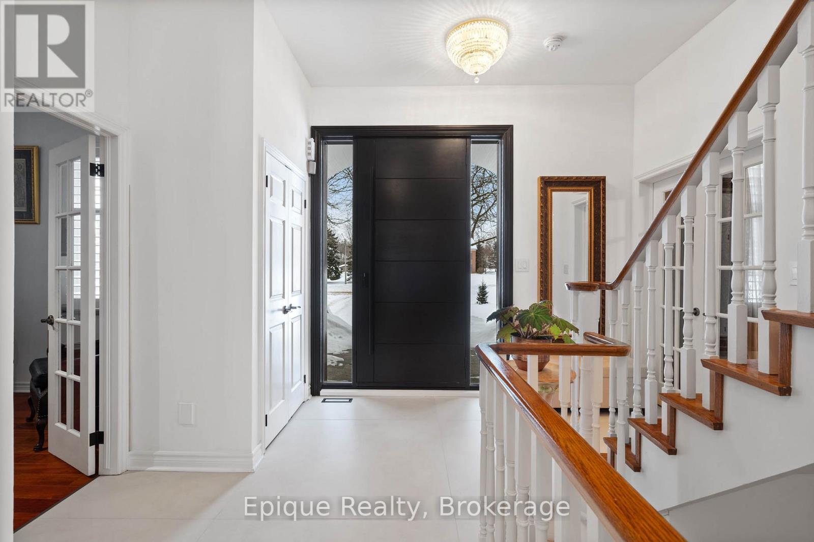 71 Mae Court, Milton (Campbellville), Ontario  L0P 1B0 - Photo 6 - W12450333