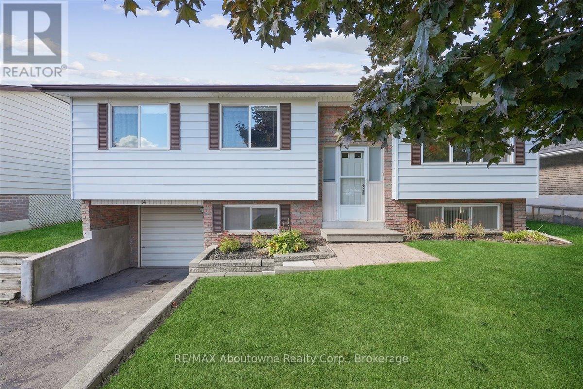 14 Norman Avenue, Halton Hills (Ac Acton), Ontario  L7J 2R4 - Photo 2 - W12451487
