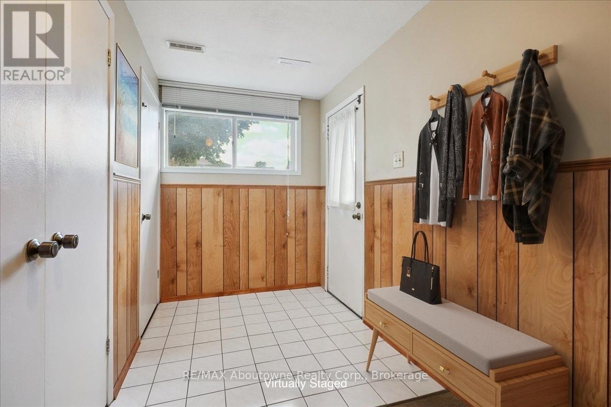 14 Norman Avenue, Halton Hills (Ac Acton), Ontario  L7J 2R4 - Photo 29 - W12451487