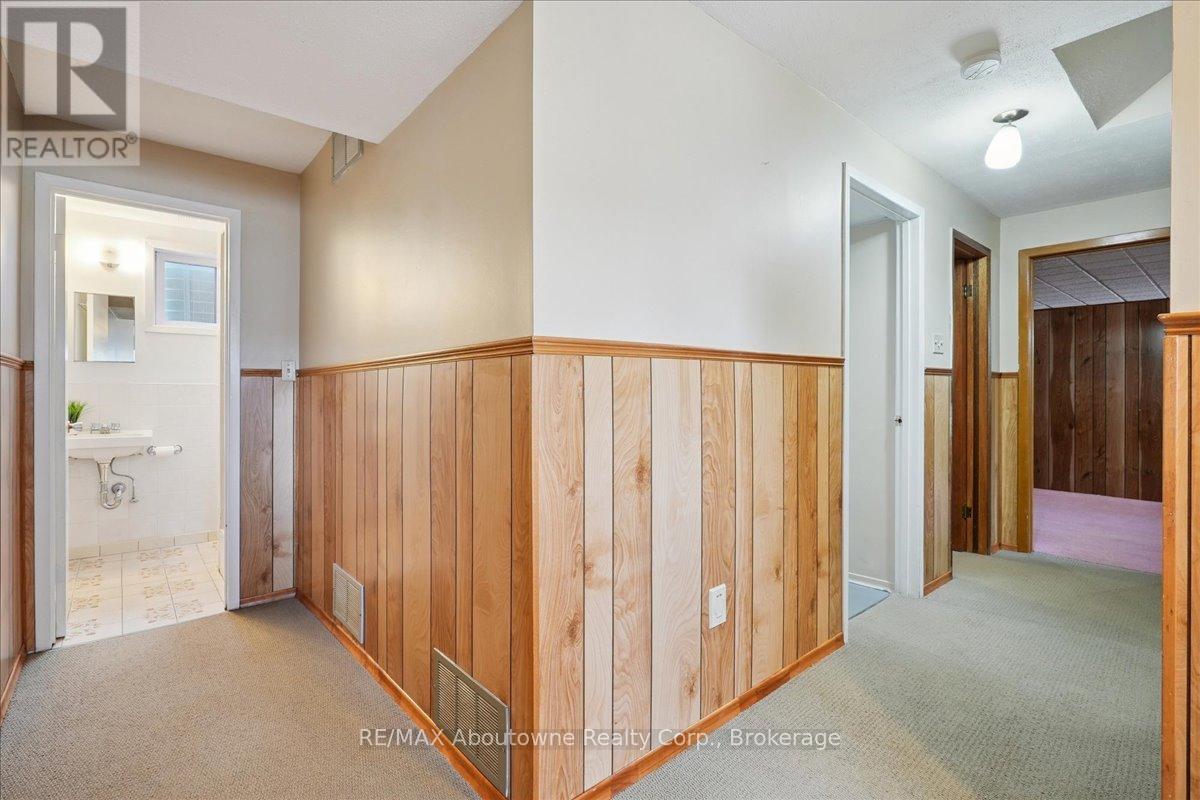 14 Norman Avenue, Halton Hills (Ac Acton), Ontario  L7J 2R4 - Photo 32 - W12451487