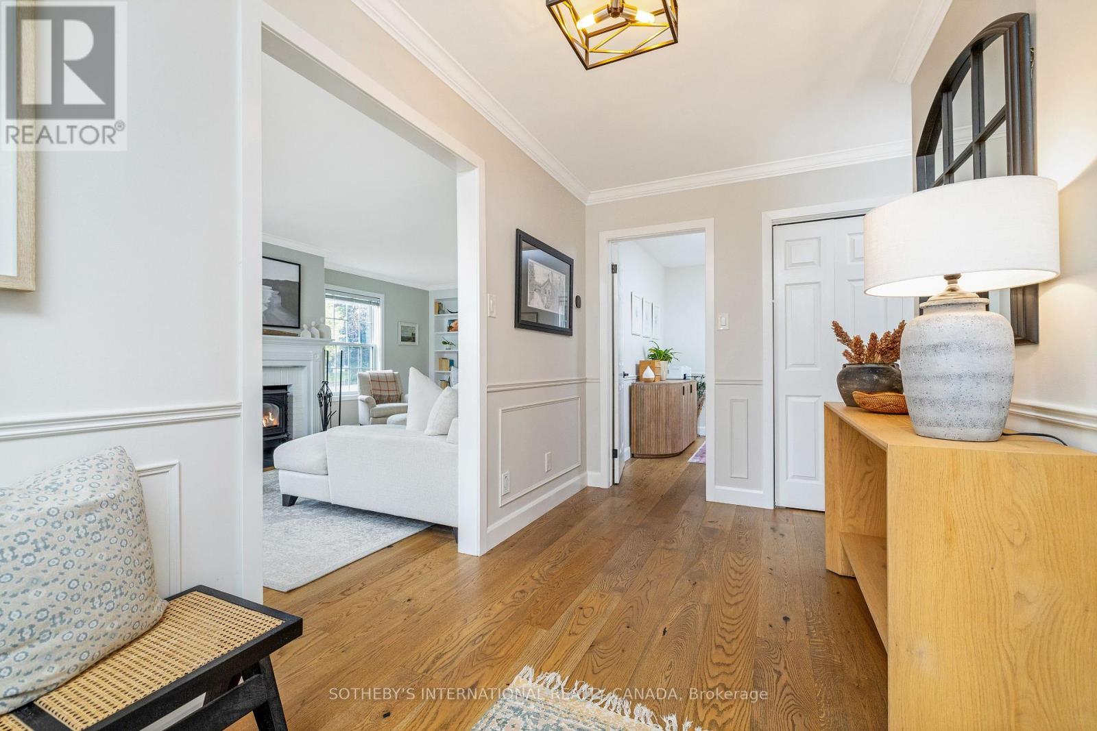 331 Wheelihan Way, Milton (Campbellville), Ontario  L0P 0A1 - Photo 8 - W12451306