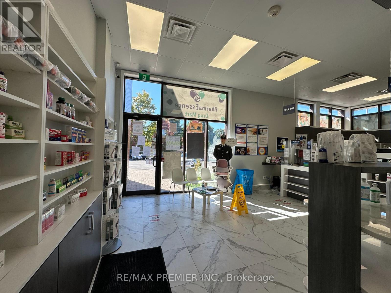 120 Guelph Street, Halton Hills (Georgetown), Ontario  L7G 4A4 - Photo 24 - W12451385