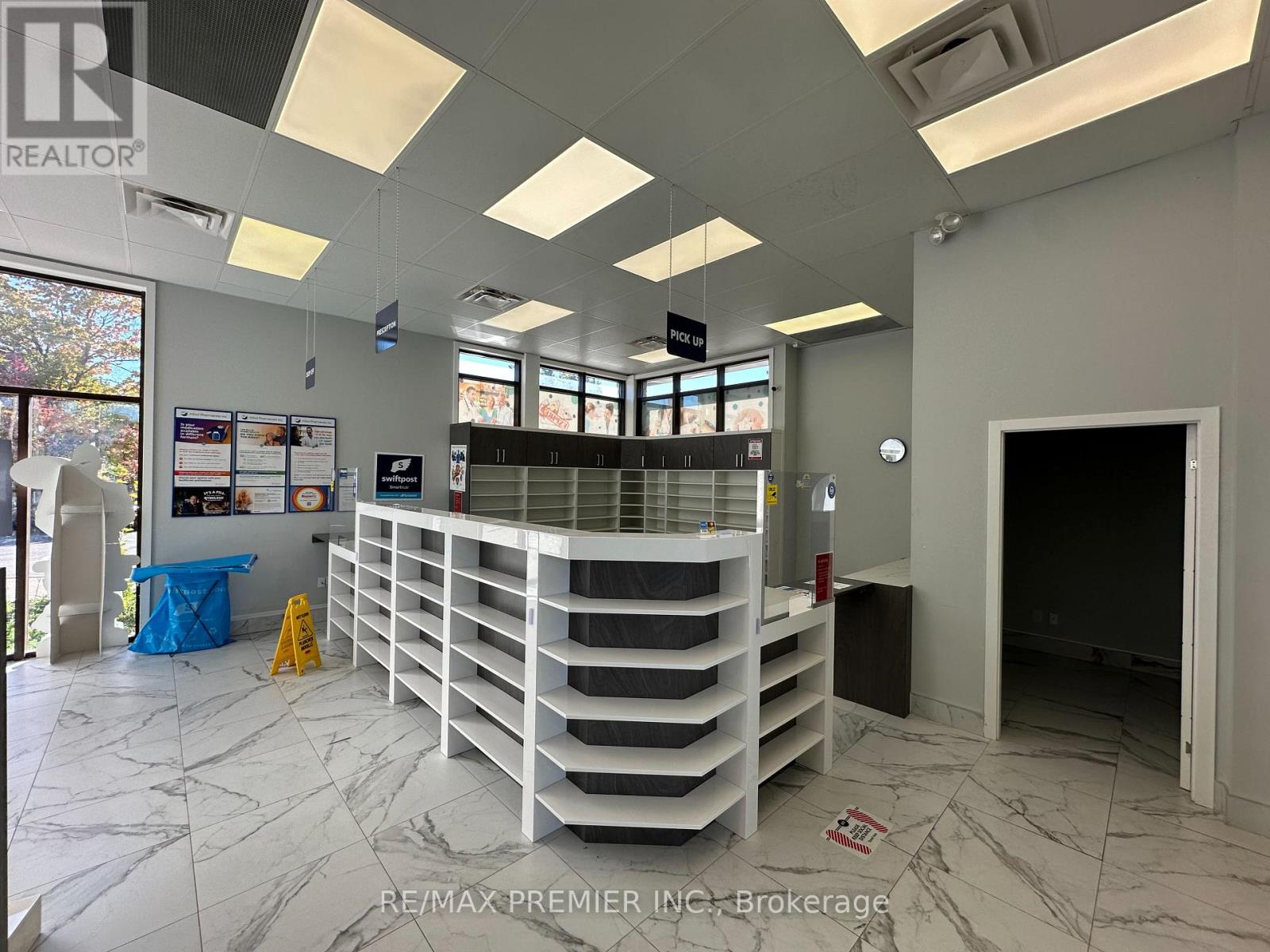 120 Guelph Street, Halton Hills (Georgetown), Ontario  L7G 4A4 - Photo 27 - W12451385