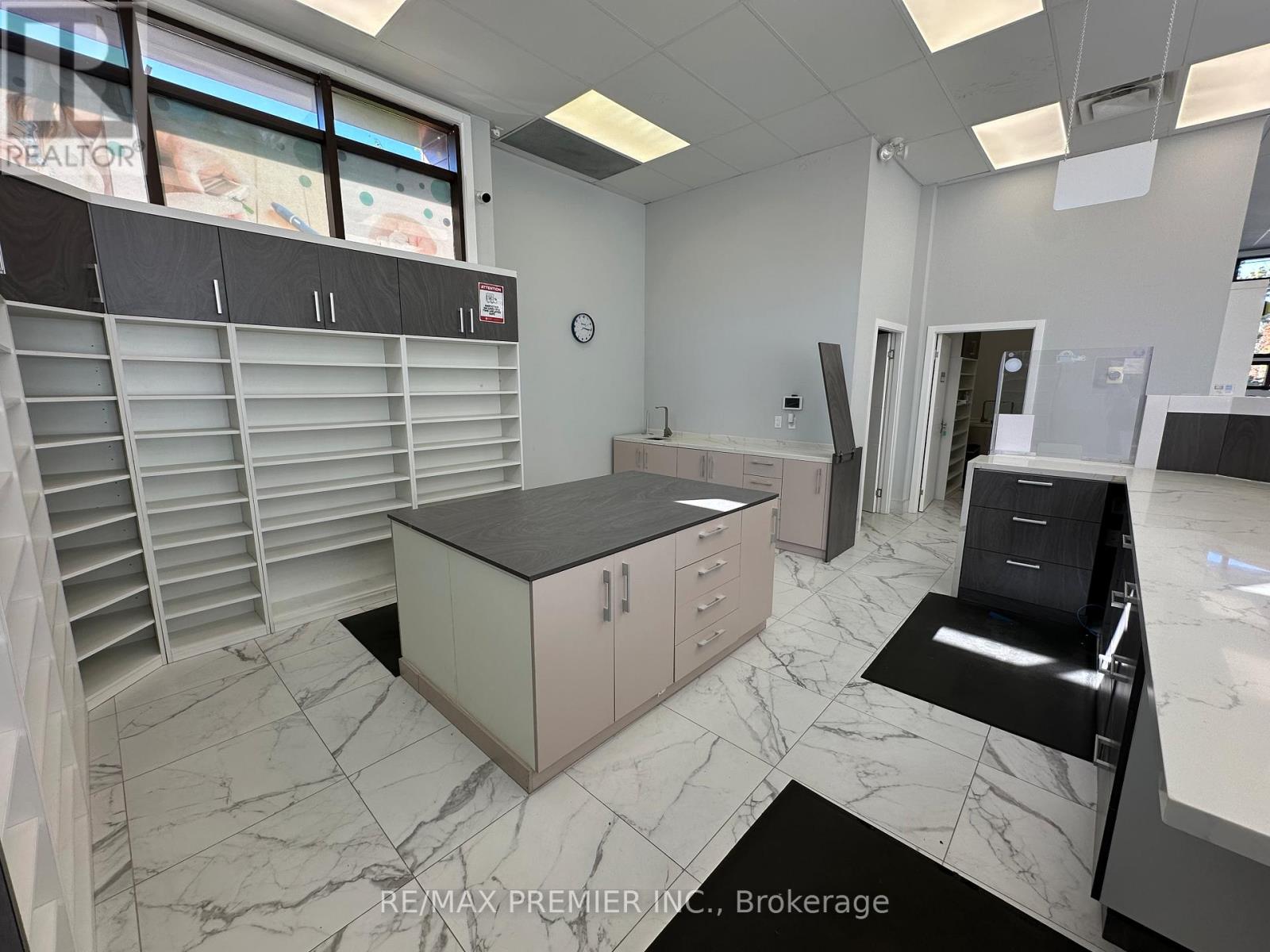 120 Guelph Street, Halton Hills (Georgetown), Ontario  L7G 4A4 - Photo 30 - W12451385