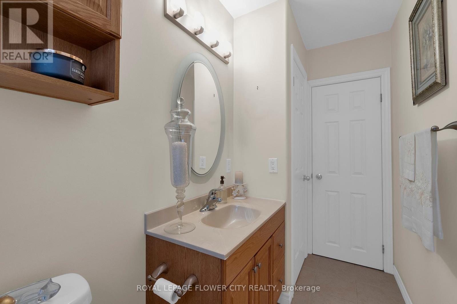 13 Bairstow Crescent, Halton Hills (Georgetown), Ontario  L7G 1L9 - Photo 24 - W12452172