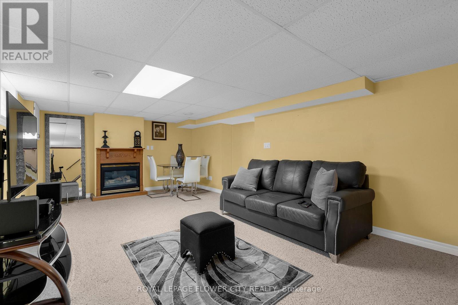 13 Bairstow Crescent, Halton Hills (Georgetown), Ontario  L7G 1L9 - Photo 25 - W12452172