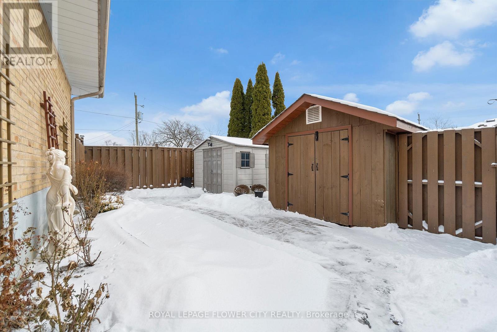 13 Bairstow Crescent, Halton Hills (Georgetown), Ontario  L7G 1L9 - Photo 36 - W12452172