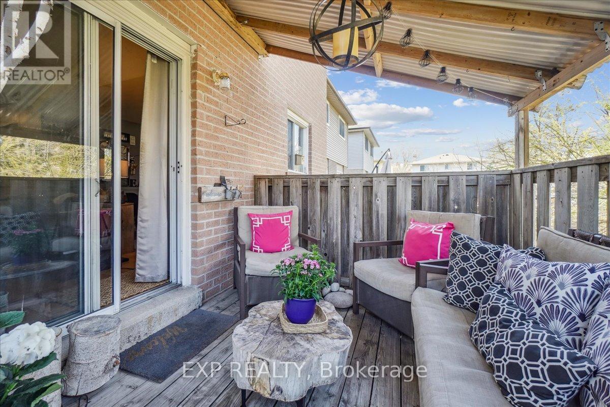 7 Rosset Valley Court, Halton Hills (Georgetown), Ontario  L7G 5E1 - Photo 19 - W12453389