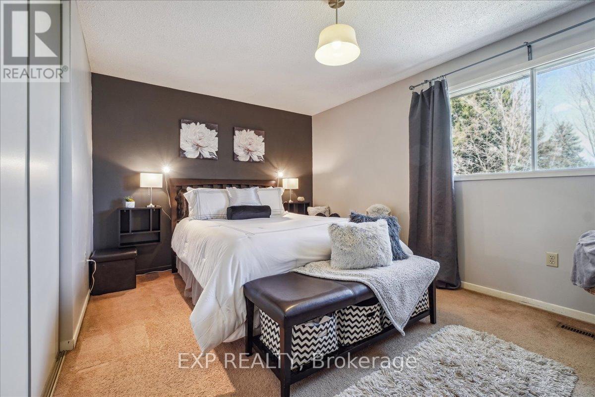 7 Rosset Valley Court, Halton Hills (Georgetown), Ontario  L7G 5E1 - Photo 23 - W12453389