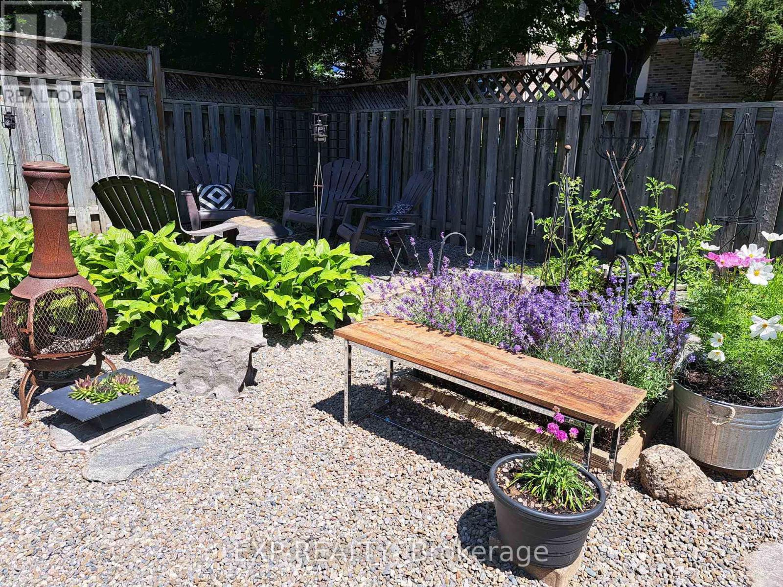 7 Rosset Valley Court, Halton Hills (Georgetown), Ontario  L7G 5E1 - Photo 36 - W12453389