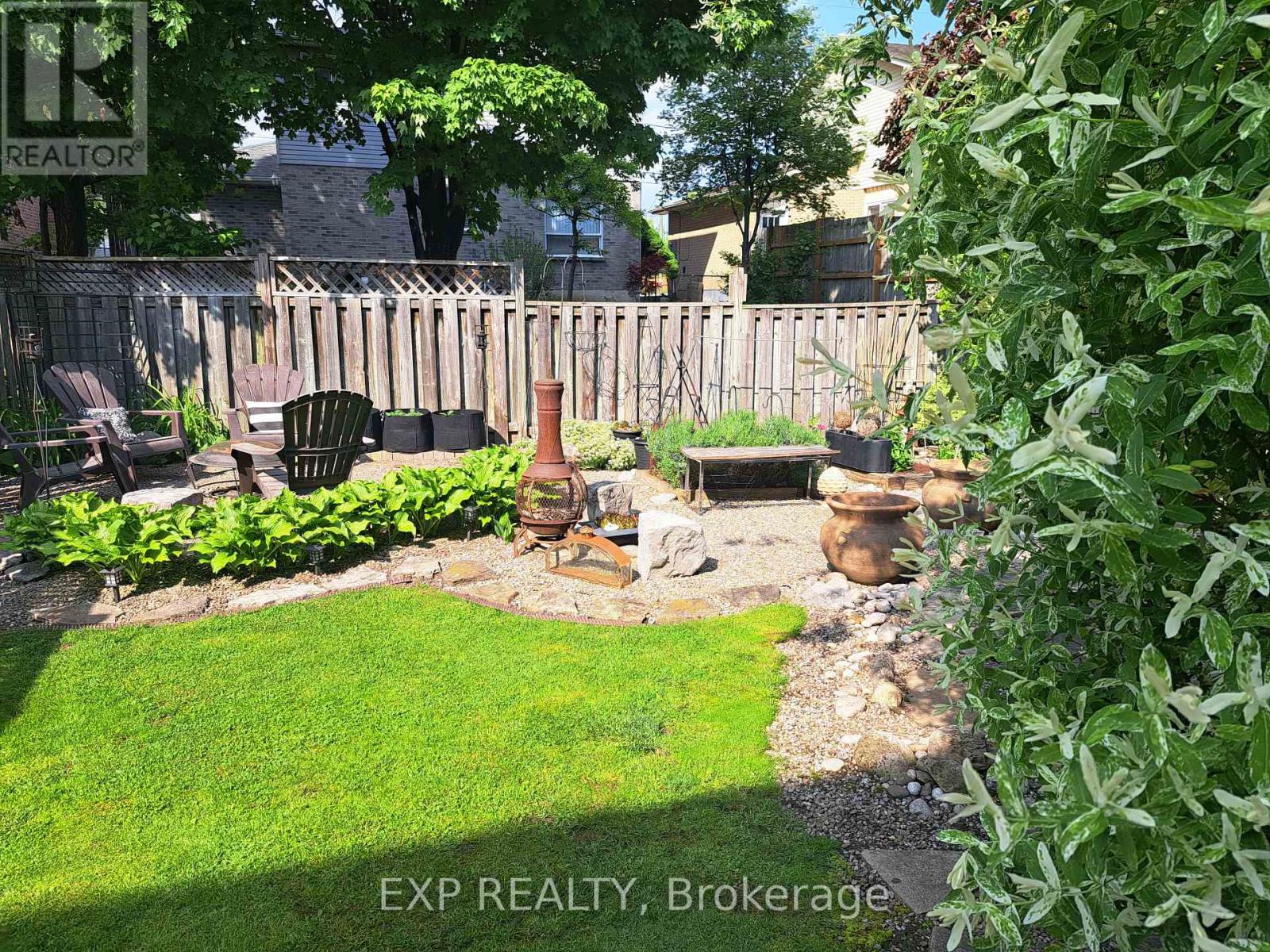 7 Rosset Valley Court, Halton Hills (Georgetown), Ontario  L7G 5E1 - Photo 39 - W12453389