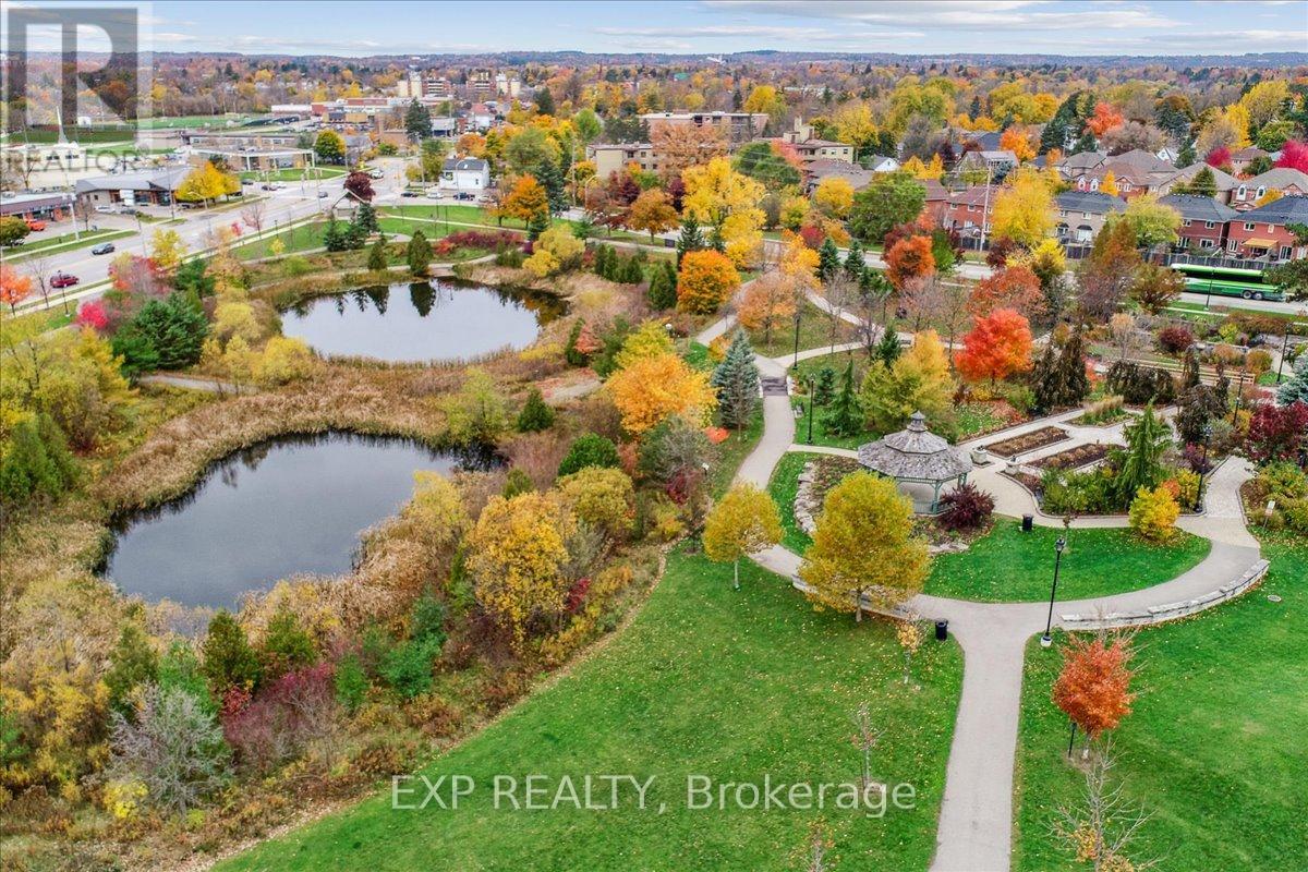 7 Rosset Valley Court, Halton Hills (Georgetown), Ontario  L7G 5E1 - Photo 40 - W12453389