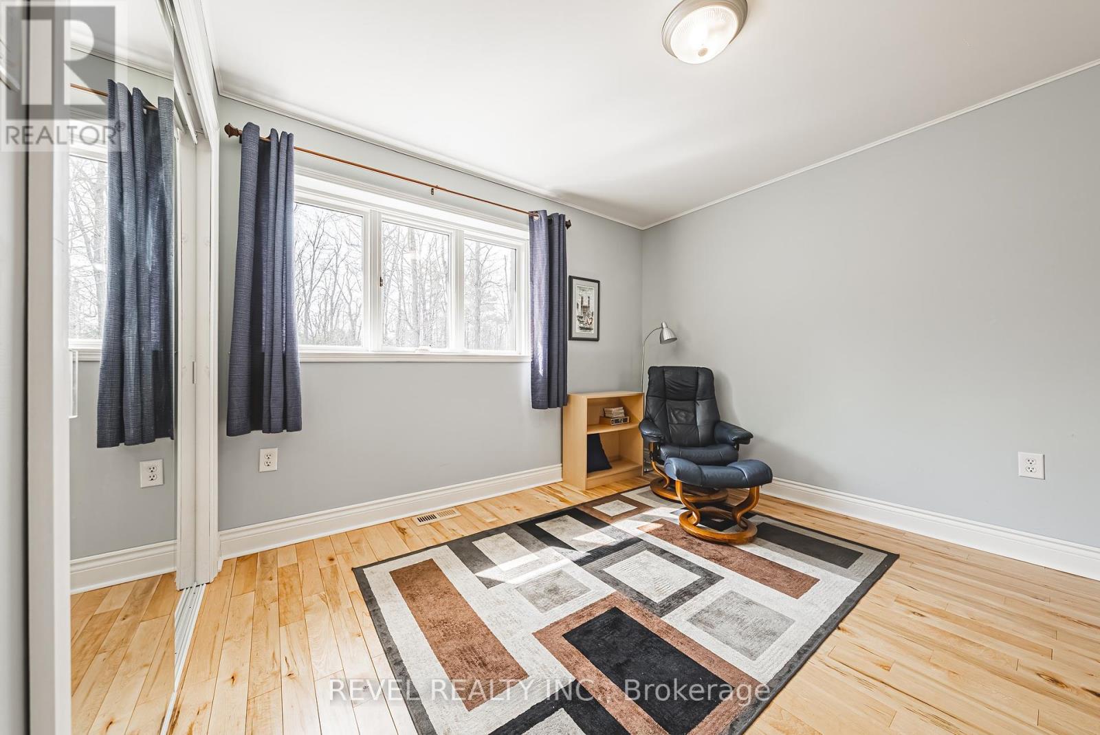 1325 3 Side Road, Milton (Campbellville), Ontario  L0P 1B0 - Photo 34 - W12454013