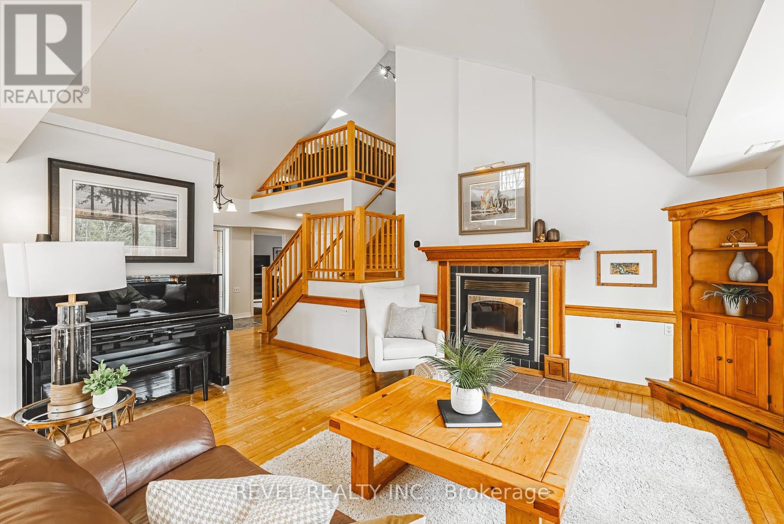 1325 3 Side Road, Milton (Campbellville), Ontario  L0P 1B0 - Photo 7 - W12454013