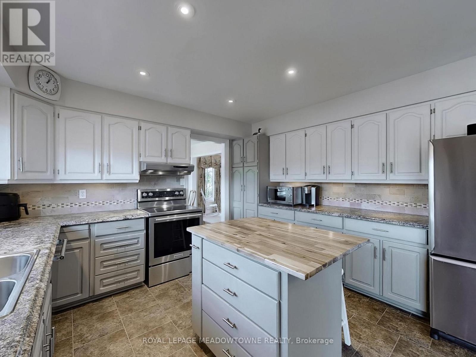 4905 First Line, Erin, Ontario  L7J 2L9 - Photo 10 - X12456055