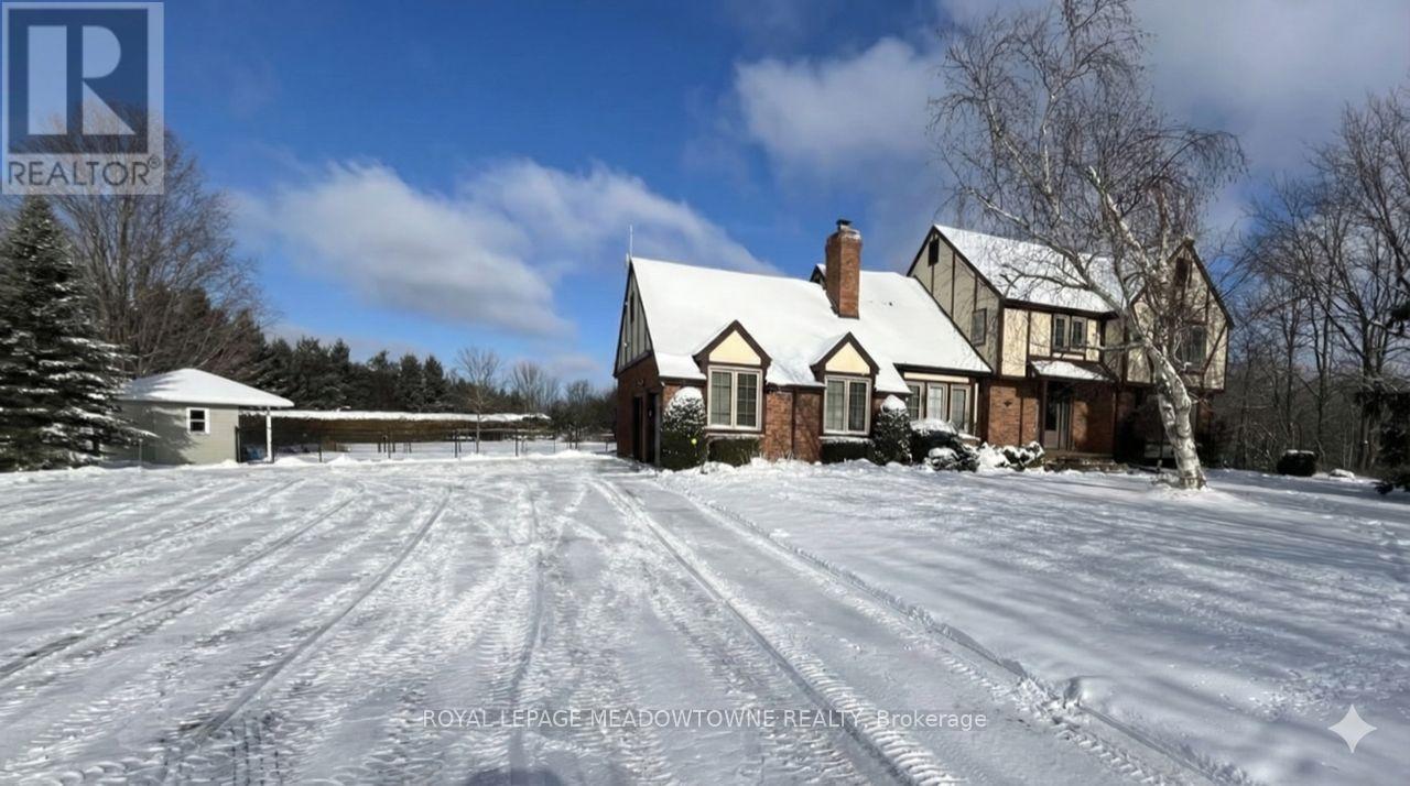 4905 First Line, Erin, Ontario  L7J 2L9 - Photo 3 - X12456055