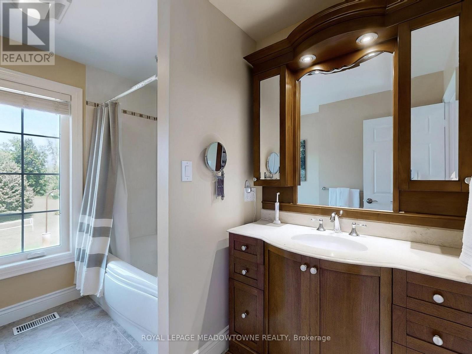 4905 First Line, Erin, Ontario  L7J 2L9 - Photo 30 - X12456055