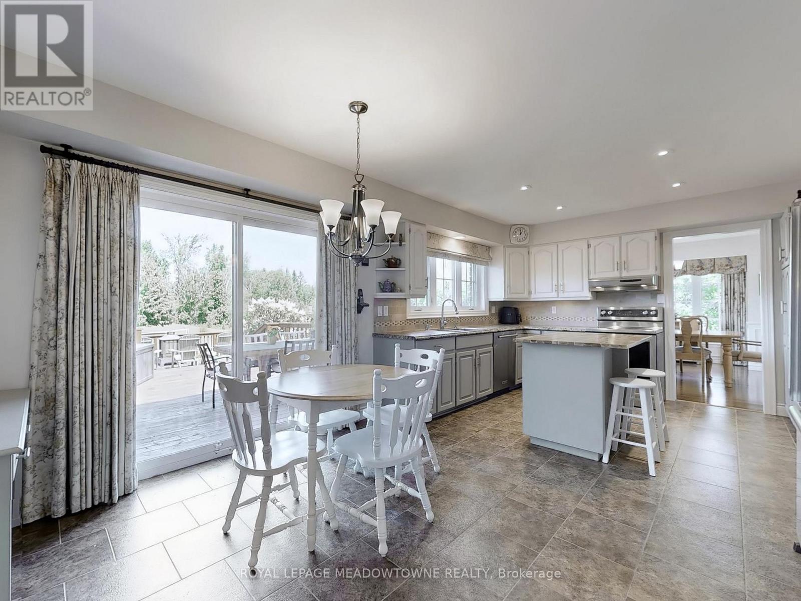 4905 First Line, Erin, Ontario  L7J 2L9 - Photo 9 - X12456055