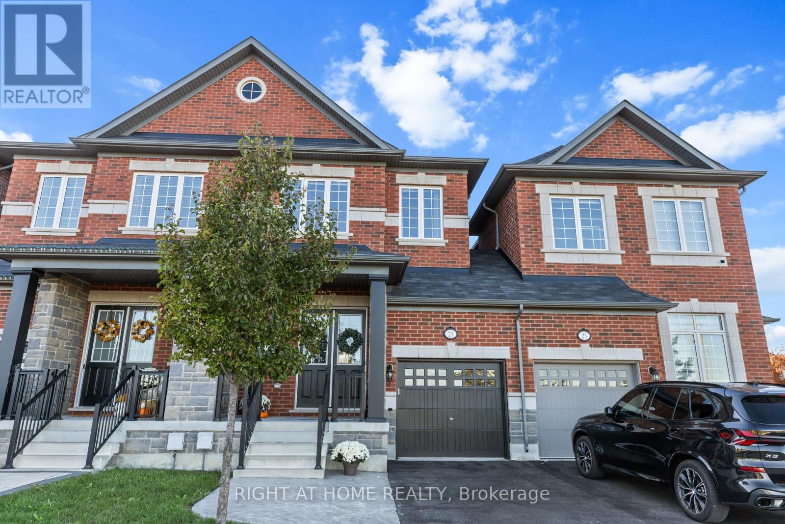 23 Duffel Crescent, Halton Hills (Georgetown), Ontario  L7G 0H7 - Photo 1 - W12456695