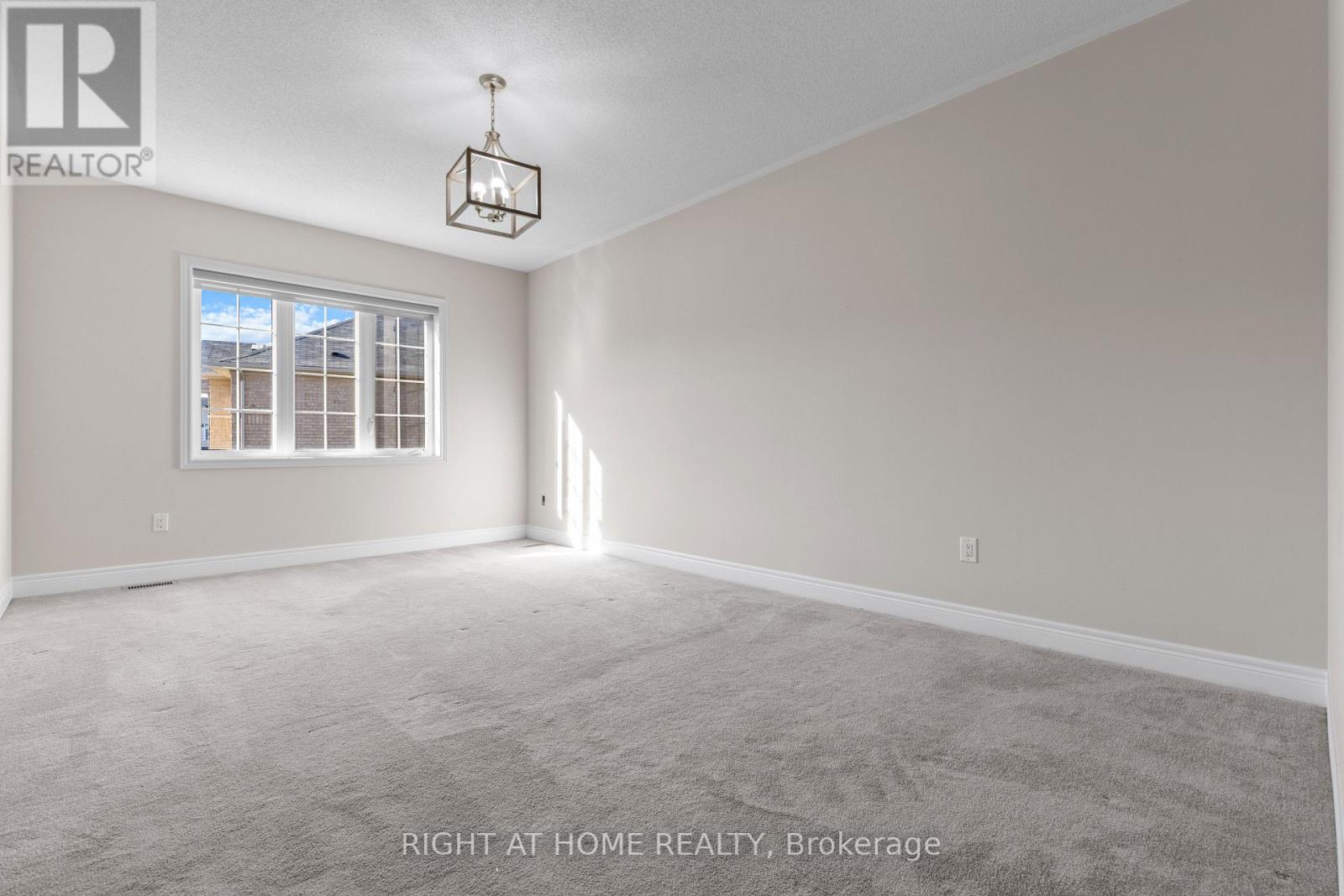 23 Duffel Crescent, Halton Hills (Georgetown), Ontario  L7G 0H7 - Photo 13 - W12456695