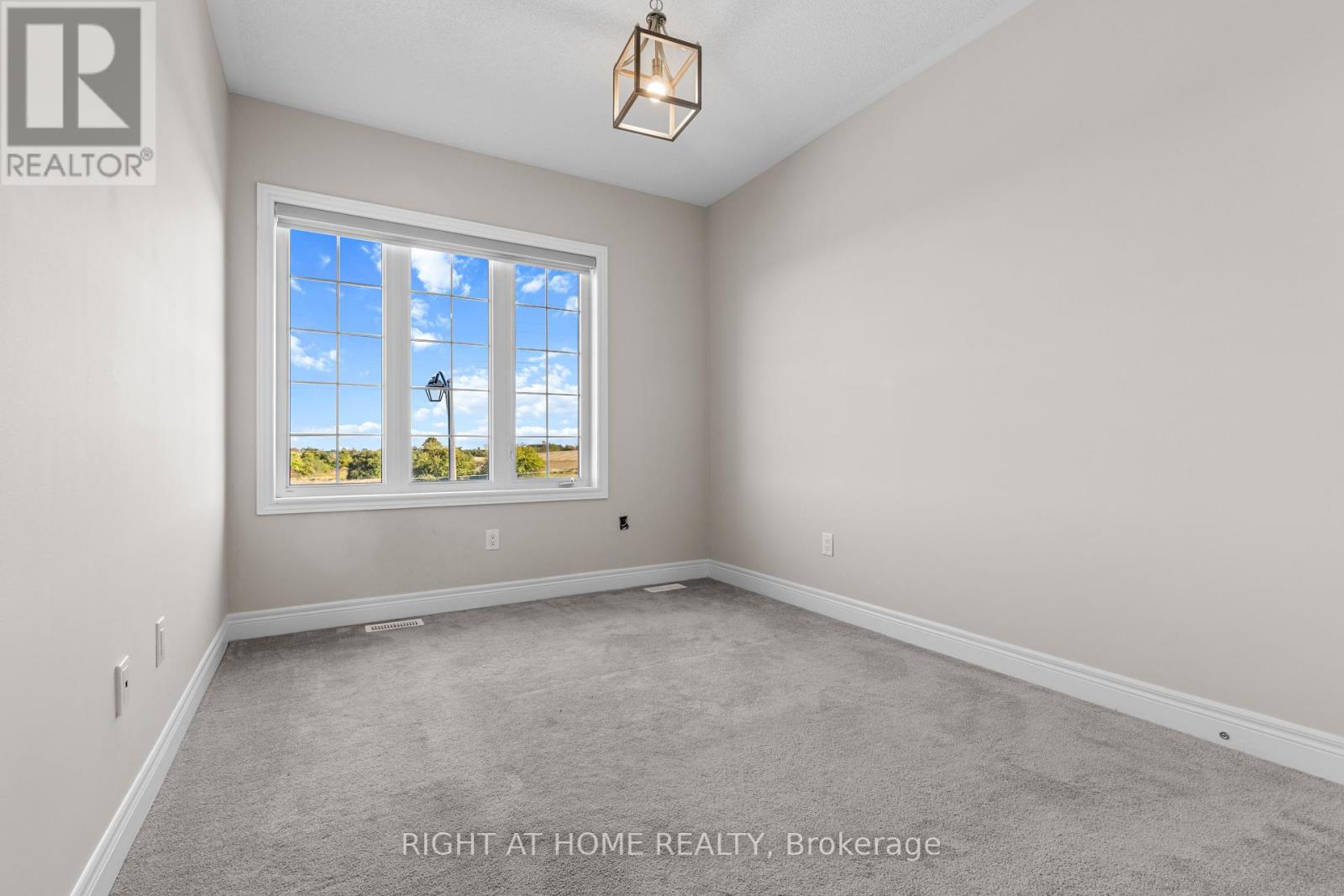 23 Duffel Crescent, Halton Hills (Georgetown), Ontario  L7G 0H7 - Photo 19 - W12456695