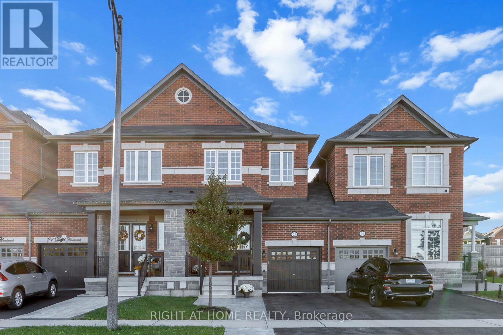 23 Duffel Crescent, Halton Hills (Georgetown), Ontario  L7G 0H7 - Photo 31 - W12456695