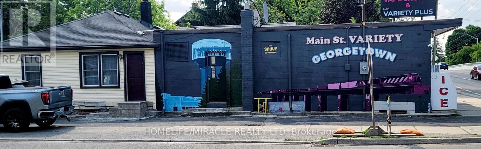 45 Main Street N, Halton Hills (Georgetown), Ontario  L7G 3H2 - Photo 2 - W12456745