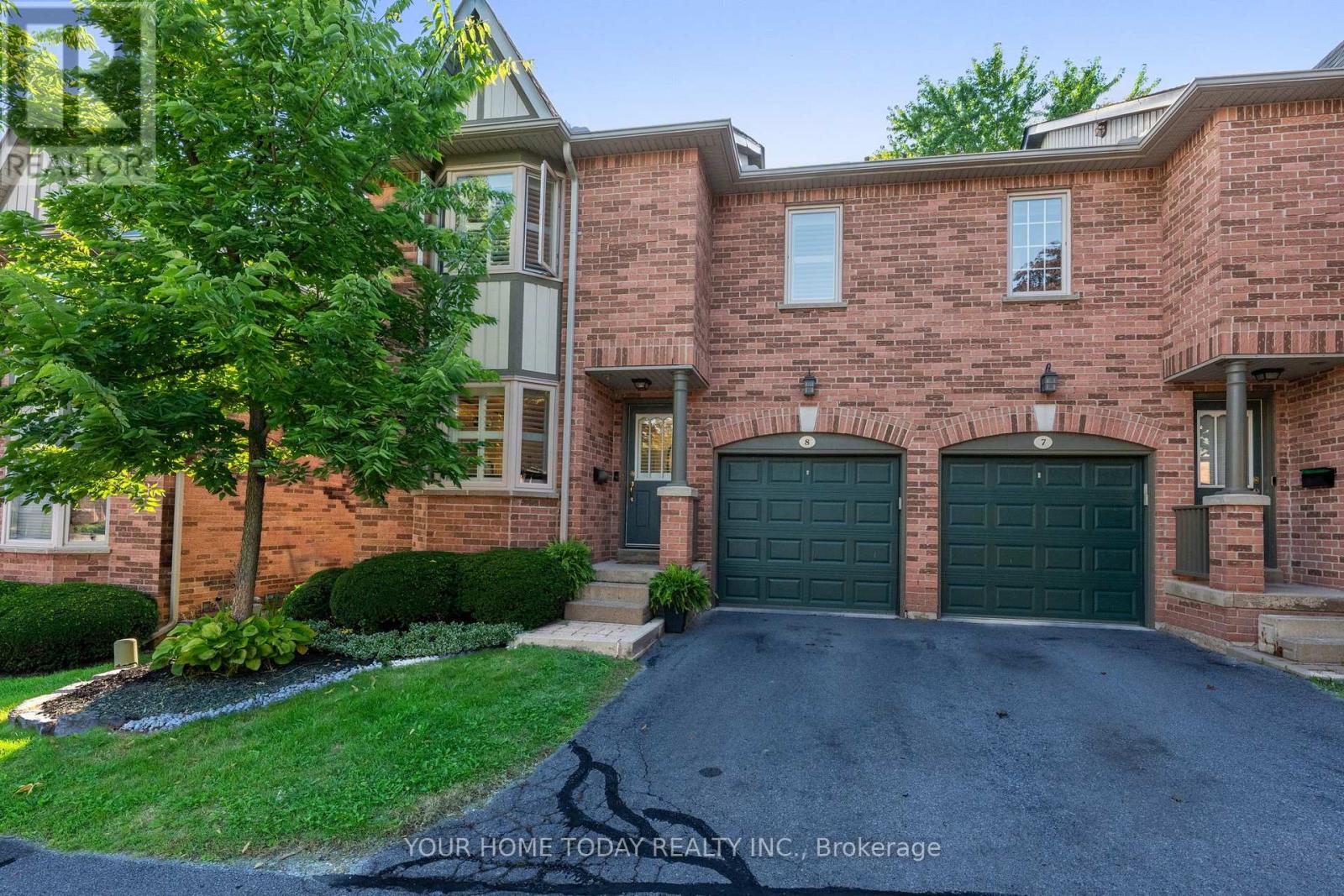 8 - 76 River Drive, Halton Hills (Georgetown), Ontario  L7G 2J2 - Photo 1 - W12457070