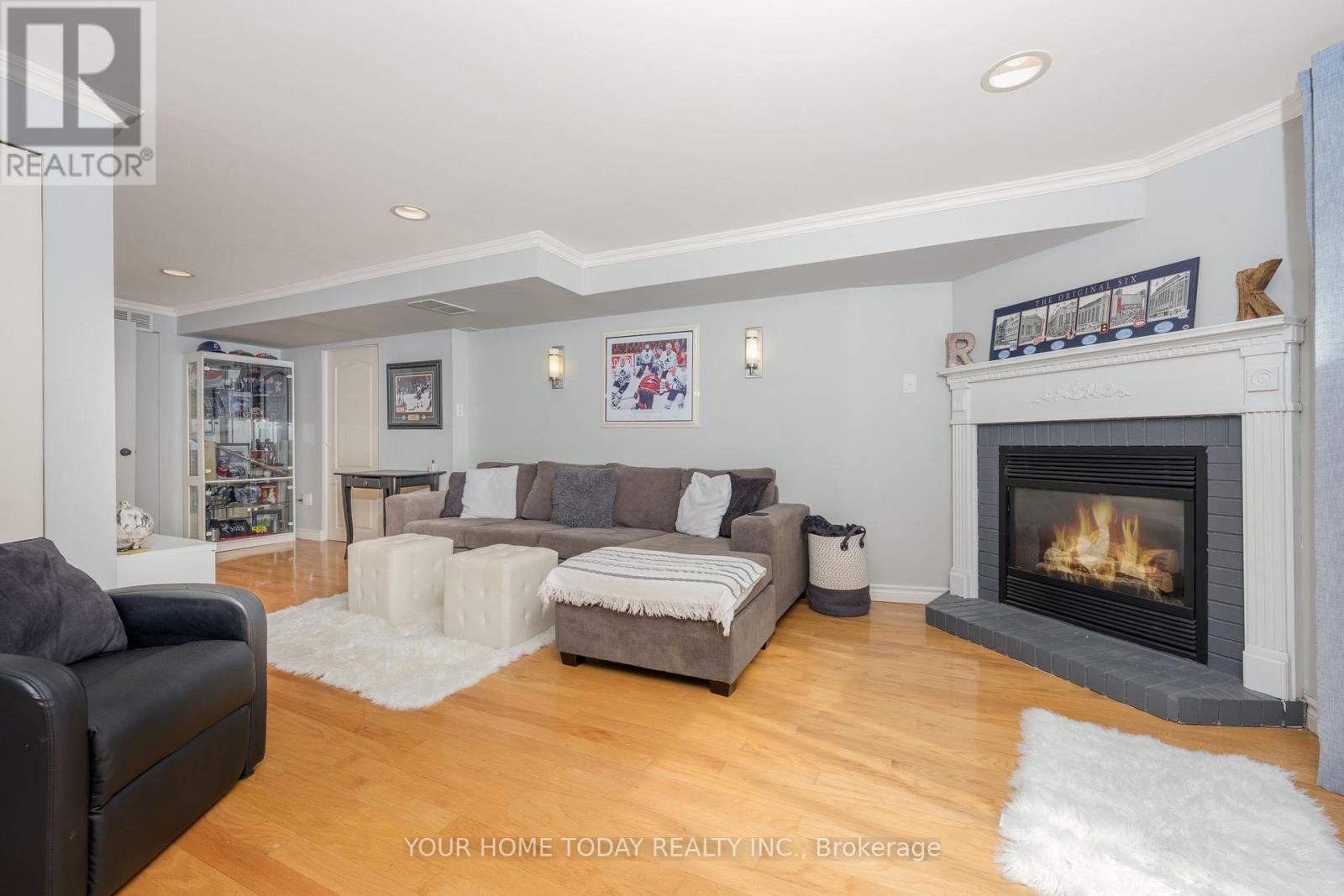 8 - 76 River Drive, Halton Hills (Georgetown), Ontario  L7G 2J2 - Photo 19 - W12457070