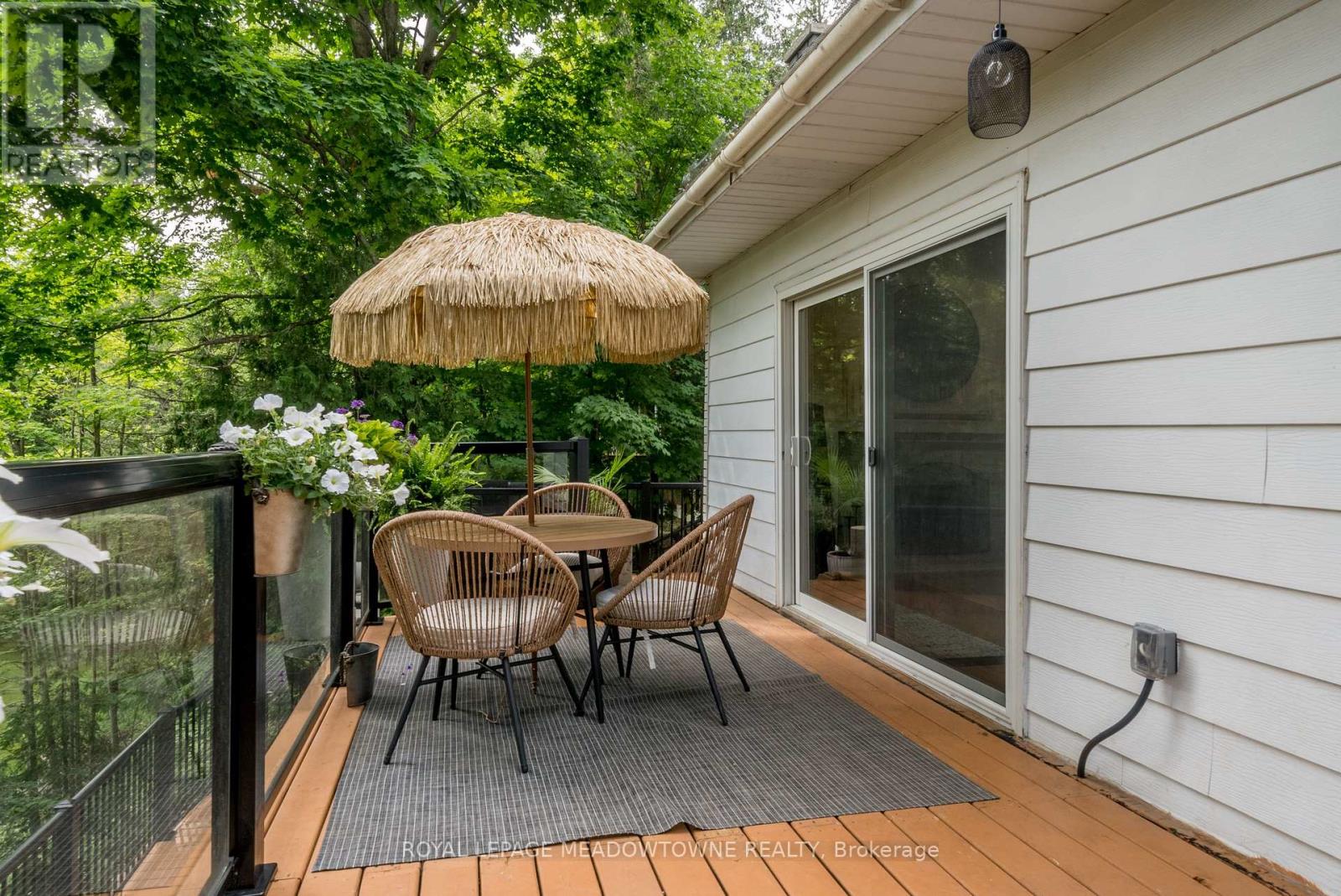 27 Tweedle Street, Halton Hills (Glen Williams), Ontario  L7G 3S6 - Photo 14 - W12460105