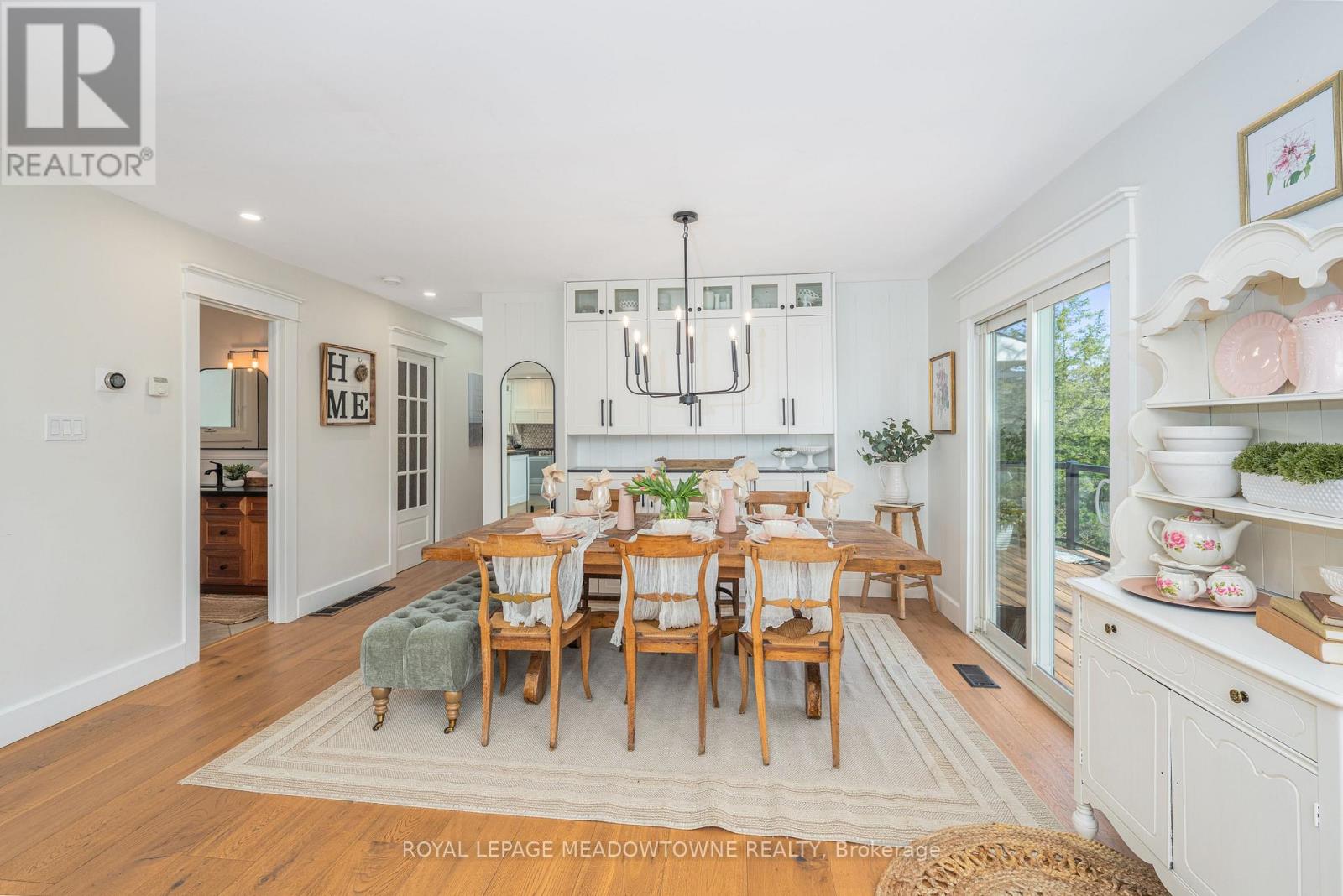 27 Tweedle Street, Halton Hills (Glen Williams), Ontario  L7G 3S6 - Photo 8 - W12460105