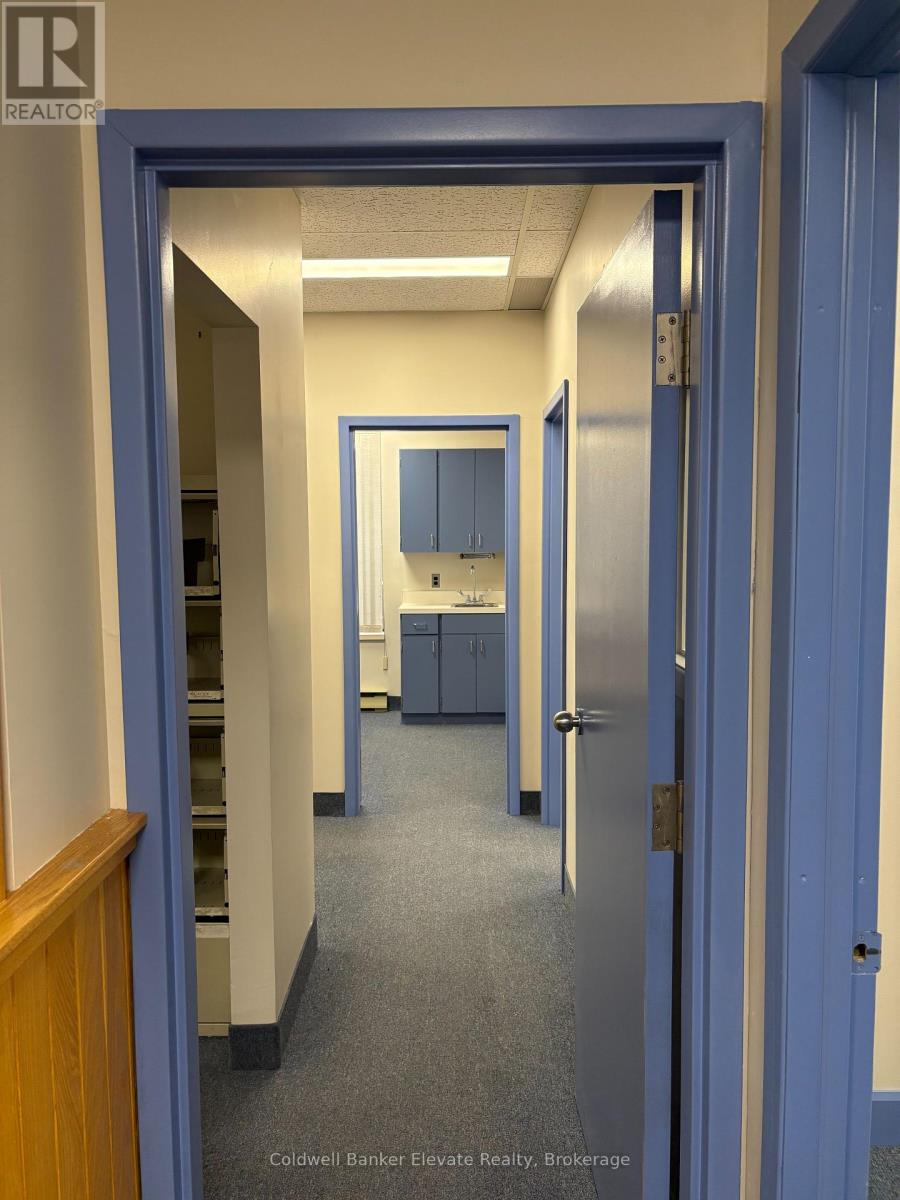 102 - 83 Mill Street, Halton Hills (Georgetown), Ontario  L7G 5E9 - Photo 14 - W12460984