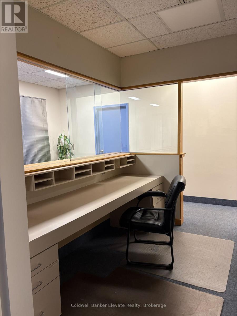 102 - 83 Mill Street, Halton Hills (Georgetown), Ontario  L7G 5E9 - Photo 15 - W12460984