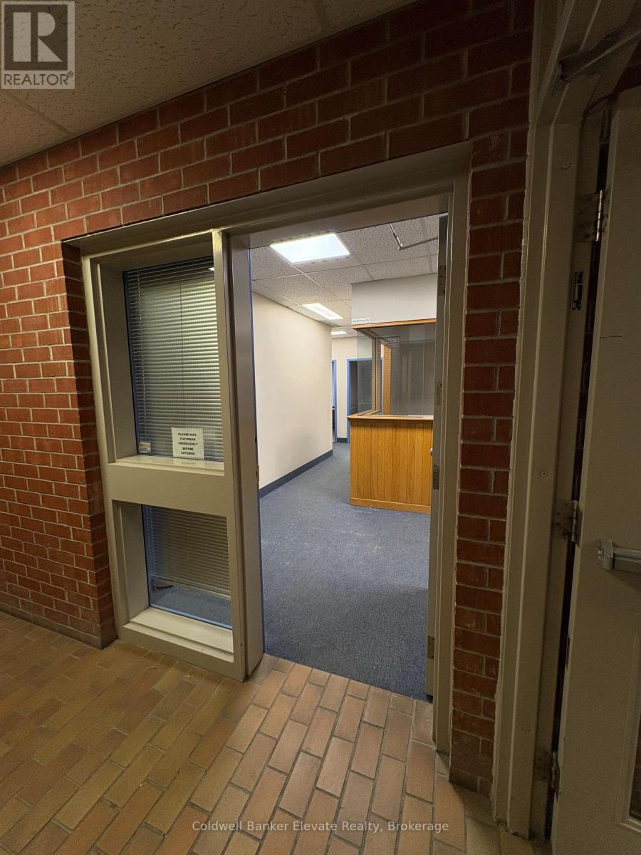 102 - 83 Mill Street, Halton Hills (Georgetown), Ontario  L7G 5E9 - Photo 18 - W12460984