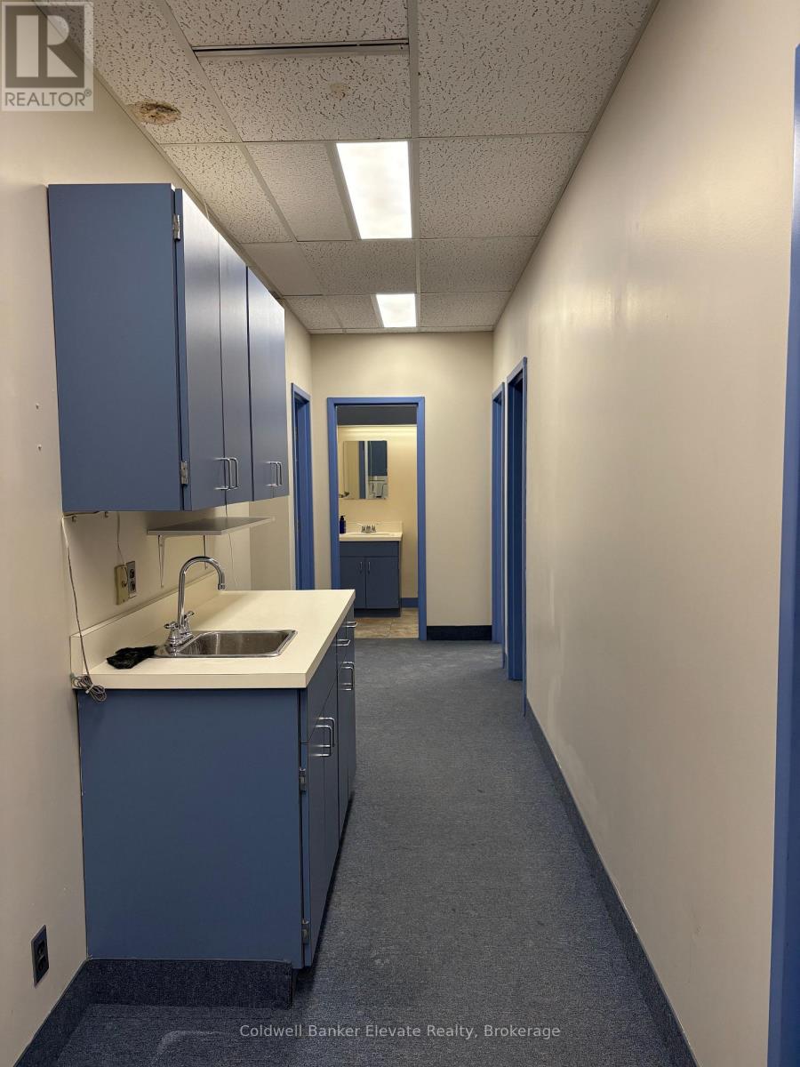 102 - 83 Mill Street, Halton Hills (Georgetown), Ontario  L7G 5E9 - Photo 9 - W12460984