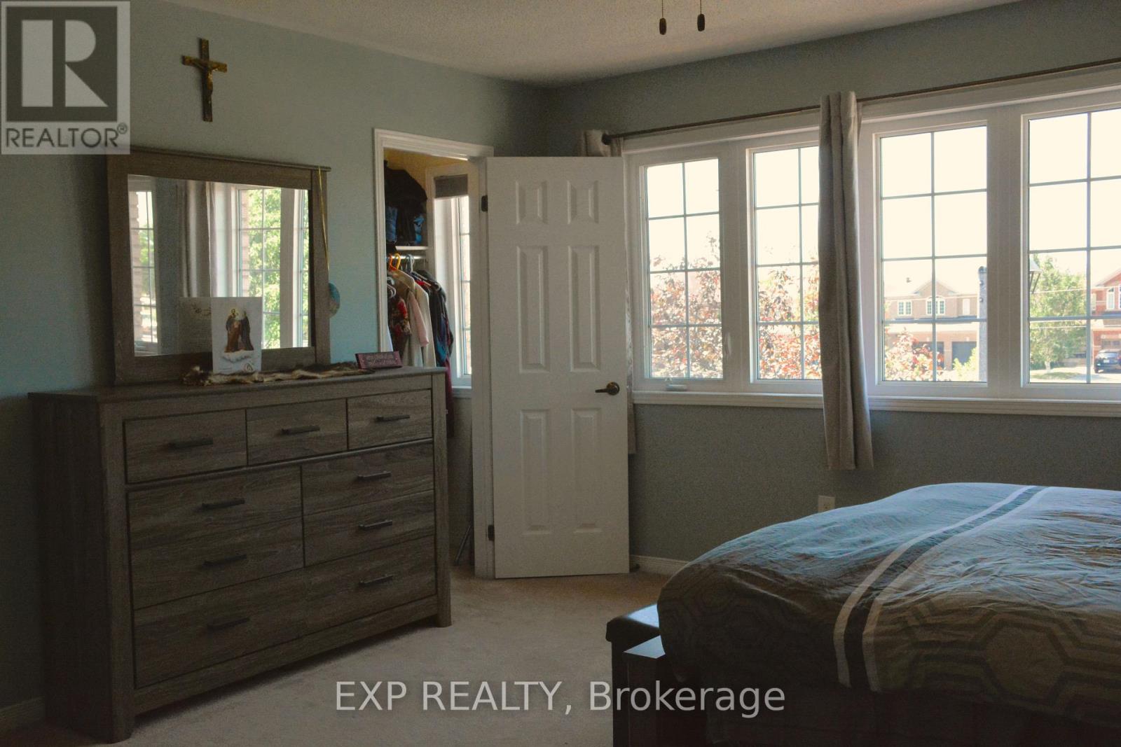 116 Goldham Way, Halton Hills (Georgetown), Ontario  L7G 0C8 - Photo 15 - W12462128