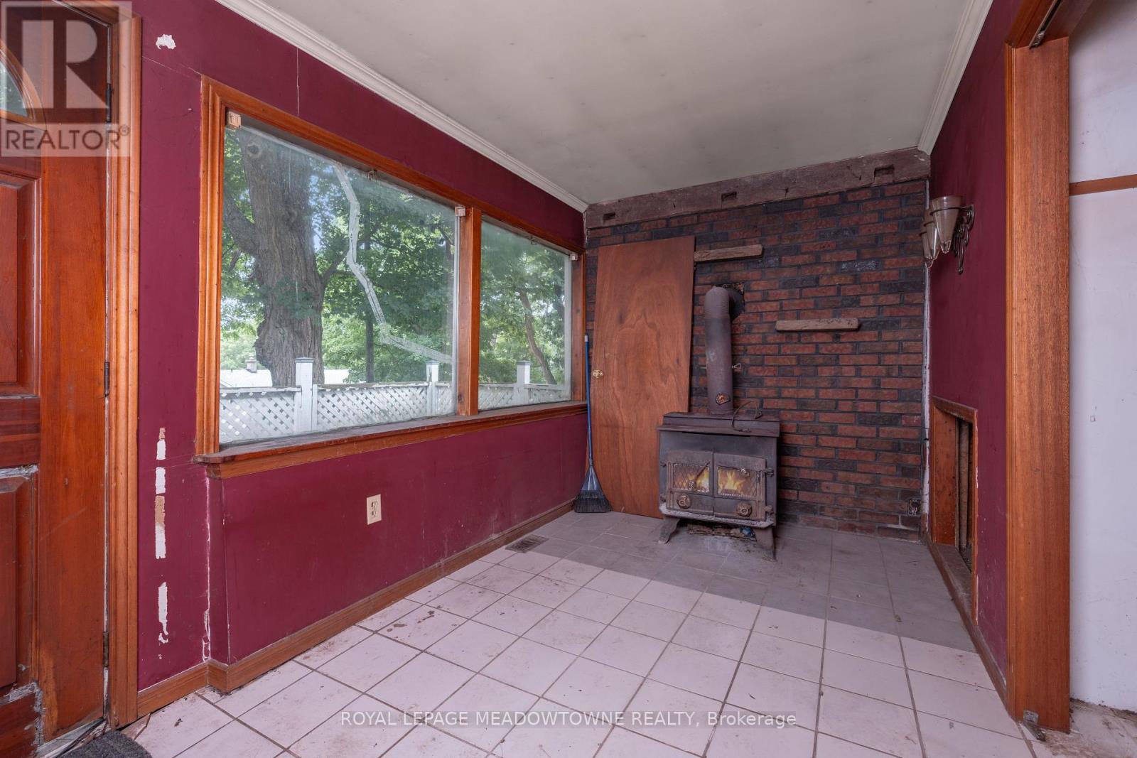 12363 Elizabeth Street, Halton Hills (Limehouse), Ontario  L0P 1H0 - Photo 13 - W12462319