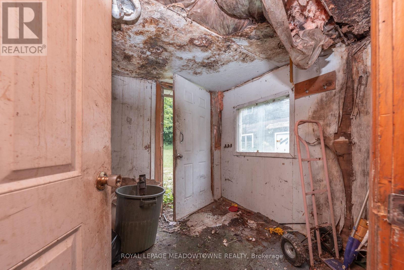 12363 Elizabeth Street, Halton Hills (Limehouse), Ontario  L0P 1H0 - Photo 21 - W12462319
