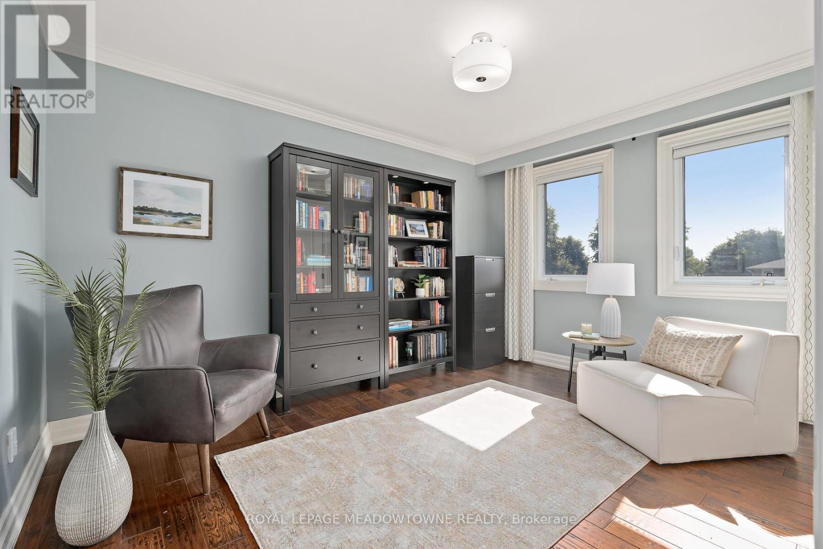 25 Hillside Drive, Halton Hills (Georgetown), Ontario  L7G 4W2 - Photo 26 - W12462440