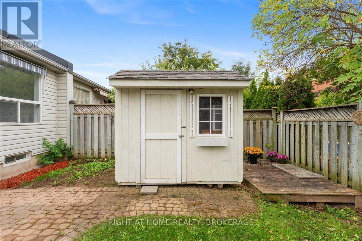 33 Atwood Avenue, Halton Hills (Georgetown), Ontario  L7G 5Z9 - Photo 38 - W12462830