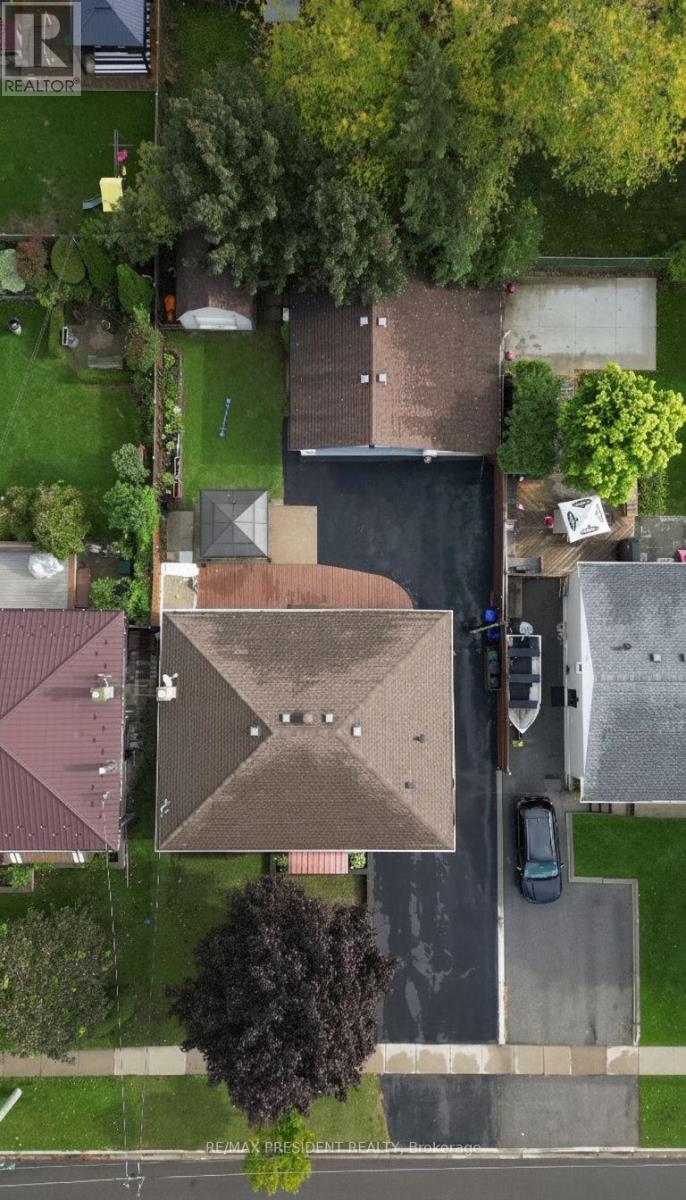 163 Prince Charles Drive, Halton Hills (Georgetown), Ontario  L7G 3W1 - Photo 33 - W12462763