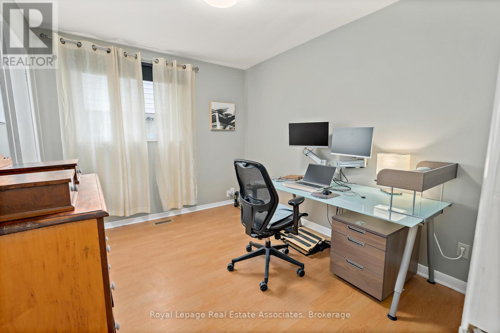 59 Mcintyre Crescent, Halton Hills (Georgetown), Ontario  L7G 1N5 - Photo 16 - W12463106