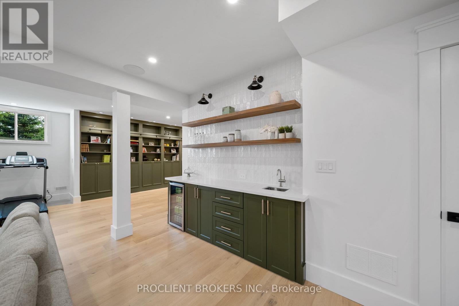 10223 Guelph Line, Milton, Ontario  L0P 1B0 - Photo 41 - W12463122