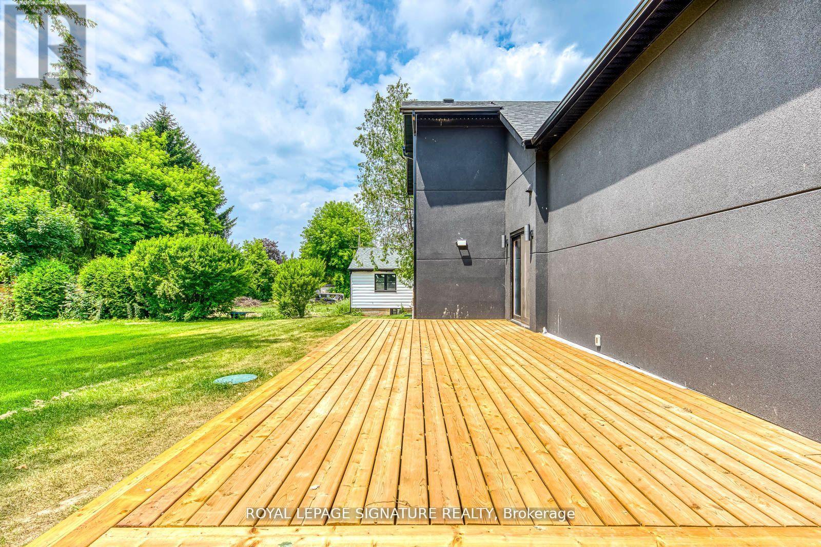 11024 Trafalgar Road, Halton Hills (Stewarttown), Ontario  L7G 4S5 - Photo 36 - W12463201