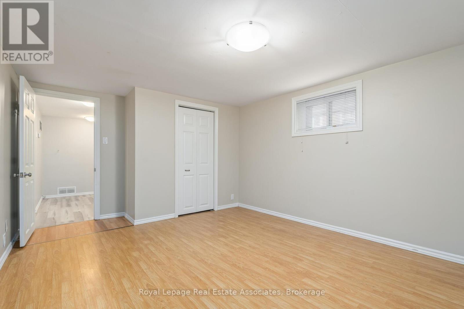 17 Academy Road, Halton Hills (Georgetown), Ontario  L7G 3N7 - Photo 14 - W12464936