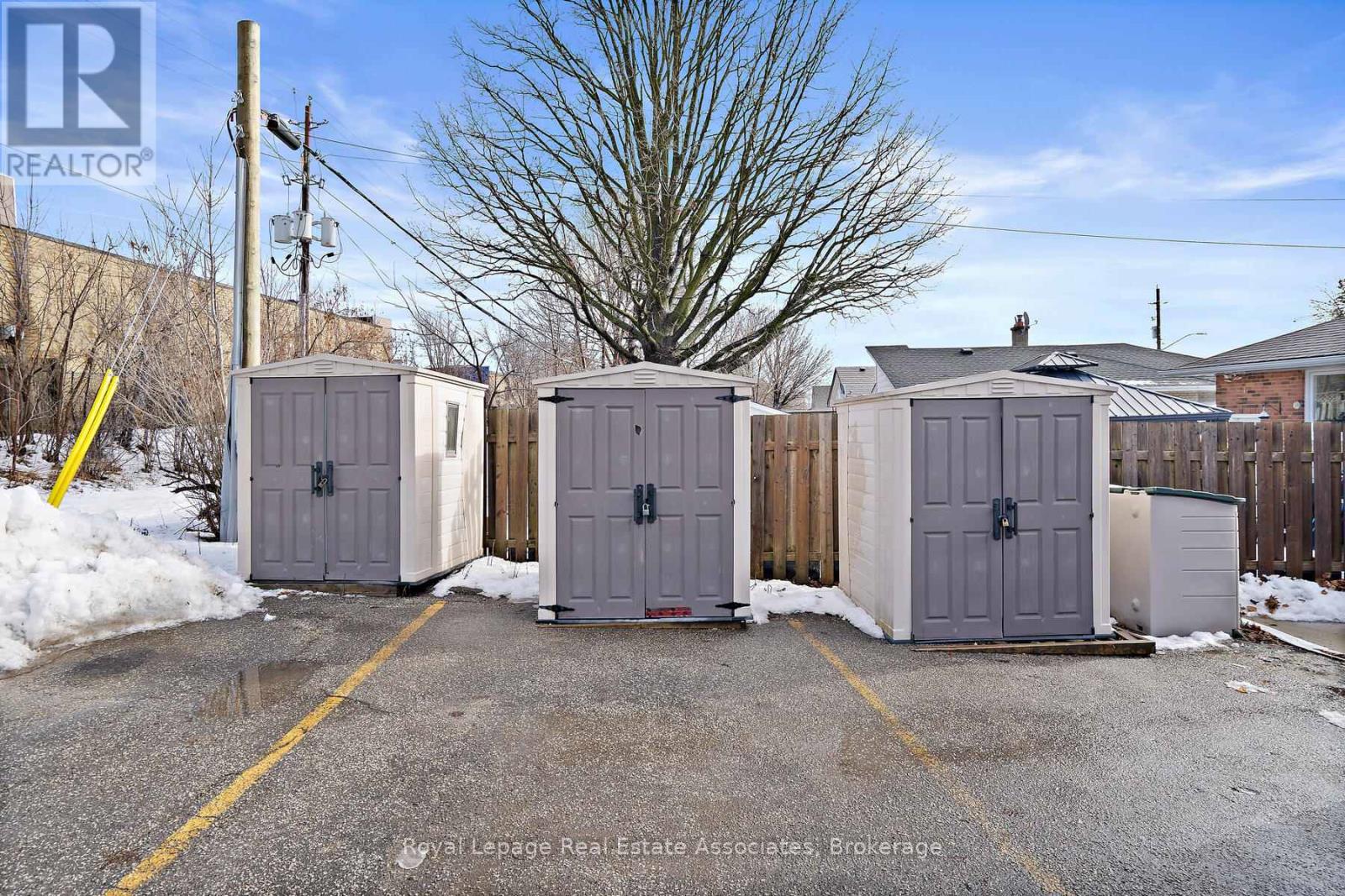 7 Rexway Drive, Halton Hills (Georgetown), Ontario  L7G 3N7 - Photo 24 - W12466251